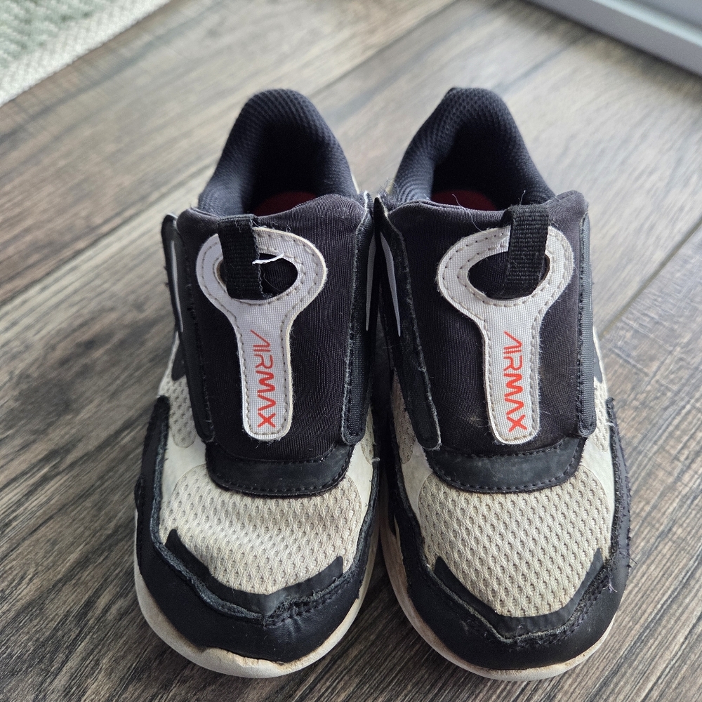 Nike Air Max Kids Slip-On Sneakers in Black and White